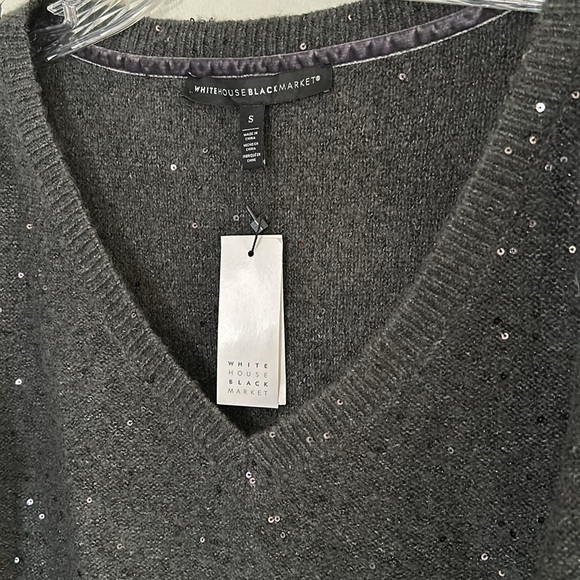 NWT WHBM Vneck Sequin Sweater - Picture 4 of 9